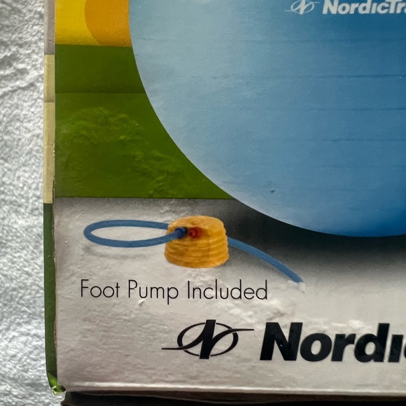 NordicTrack Fitness Ball 65cm Ideal for heights 5'3" to 5'11" - Brand New. - Picture 5 of 6